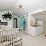 In 14237 Apartman *