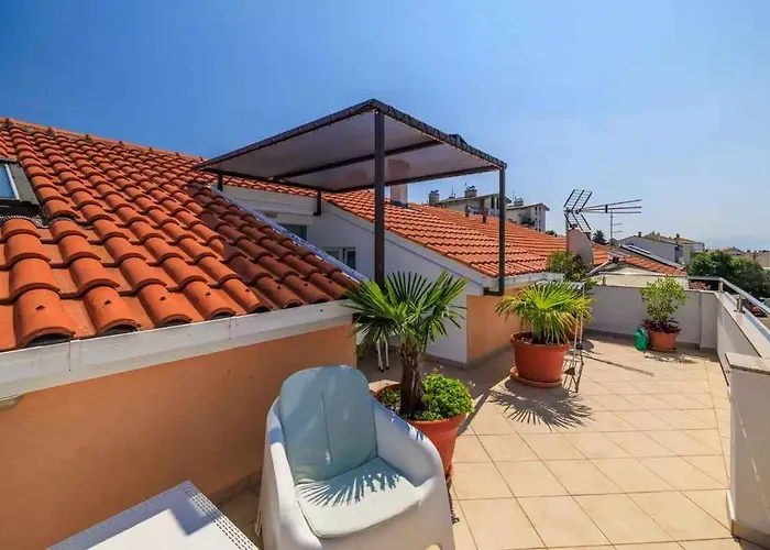 In 14237 Apartman *